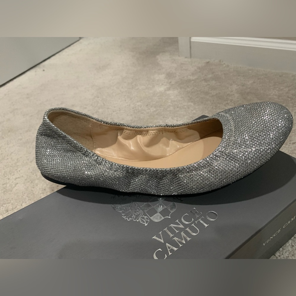Vince Camuto ballerina flats 9.5